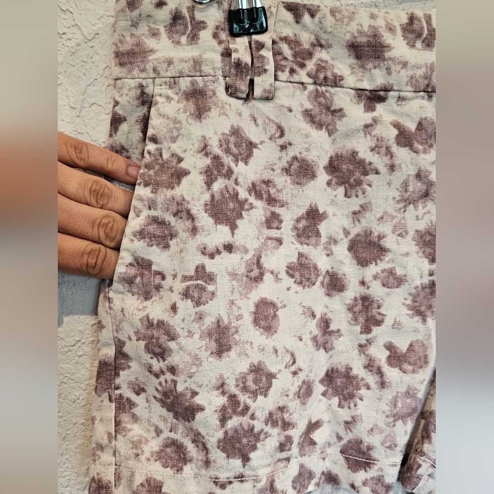 Loft Cream & Purple Watercolor Linen Blend Shorts Size 8 - Picture 4 of 4